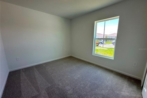 House in Eustis, Florida 4 bedrooms, 169.55 sq.m. № 2378934 - photo 19