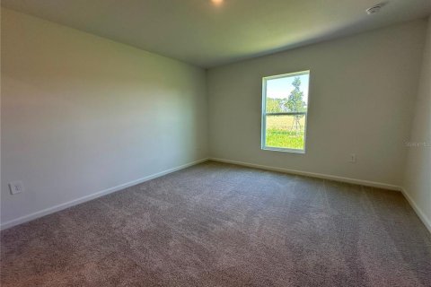House in Eustis, Florida 4 bedrooms, 169.55 sq.m. № 2378934 - photo 22