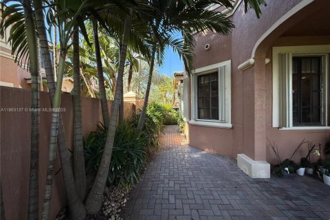 Townhouse in Weston, Florida 3 bedrooms, 148.64 sq.m. № 1889826 - photo 26