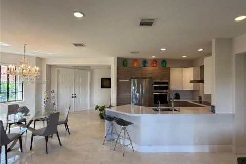 Townhouse in Weston, Florida 3 bedrooms, 148.64 sq.m. № 1889826 - photo 6