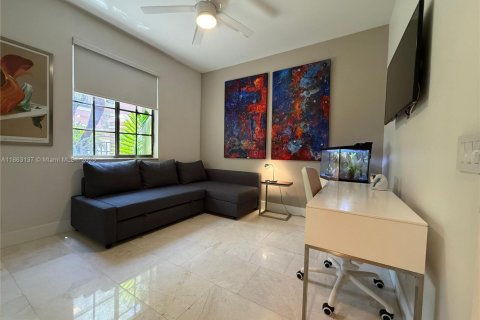 Townhouse in Weston, Florida 3 bedrooms, 148.64 sq.m. № 1889826 - photo 20