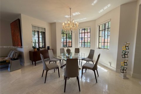Townhouse in Weston, Florida 3 bedrooms, 148.64 sq.m. № 1889826 - photo 5