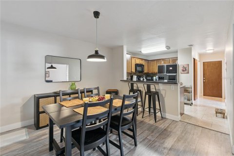 Duplex à vendre à Orlando, Floride: 3 chambres, 150.87 m2 № 2101671 - photo 10