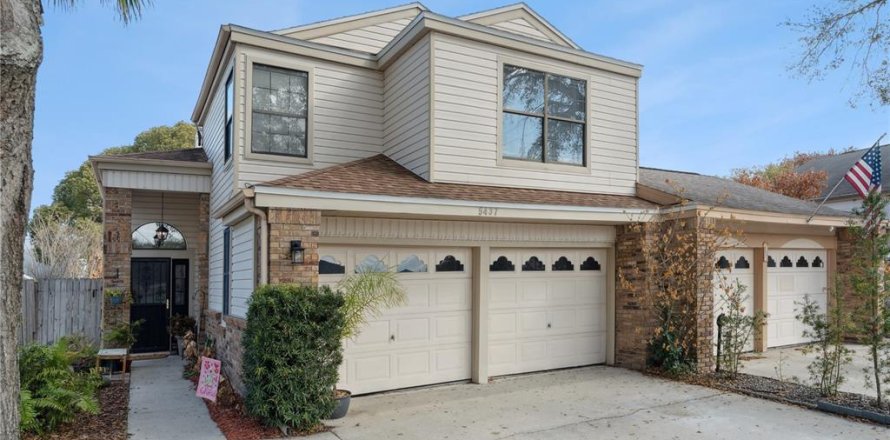 Duplex à Orlando, Floride 3 chambres, 150.87 m2 № 2101671