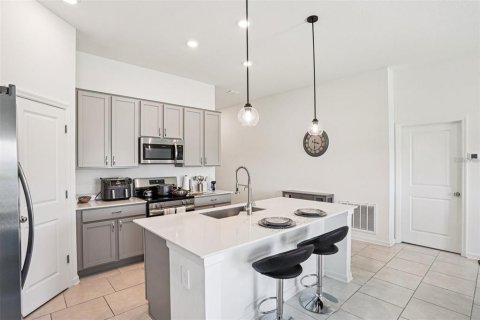 Casa en alquiler en Kissimmee, Florida, 3 dormitorios, 146.79 m2 № 1913053 - foto 8