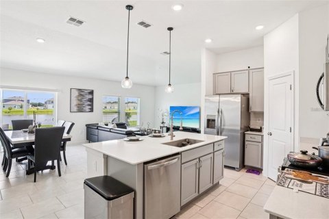 Casa en alquiler en Kissimmee, Florida, 3 dormitorios, 146.79 m2 № 1913053 - foto 10