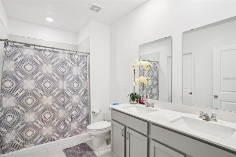 Casa en alquiler en Kissimmee, Florida, 3 dormitorios, 146.79 m2 № 1913053 - foto 16