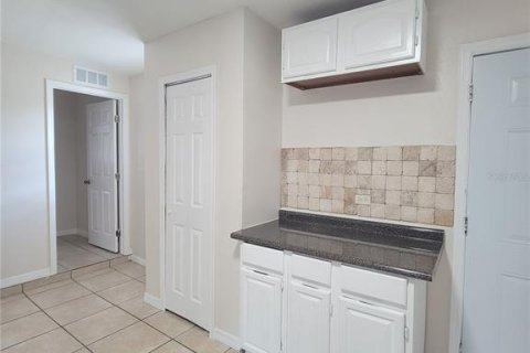 Casa en venta en Orlando, Florida, 6 dormitorios, 183.2 m2 № 2287529 - foto 12