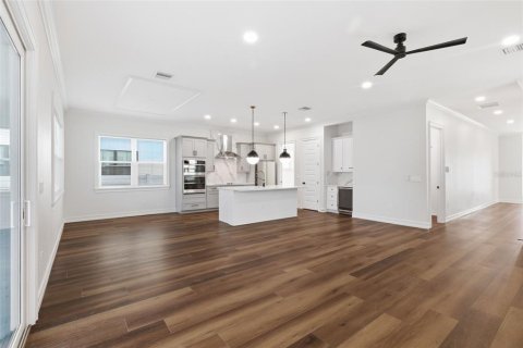 Casa en venta en Saint Petersburg, Florida, 3 dormitorios, 275.46 m2 № 2094396 - foto 14