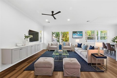 Casa en venta en Saint Petersburg, Florida, 3 dormitorios, 275.46 m2 № 2094396 - foto 8