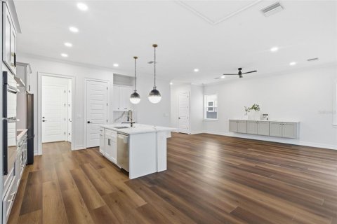 Casa en venta en Saint Petersburg, Florida, 3 dormitorios, 275.46 m2 № 2094396 - foto 19
