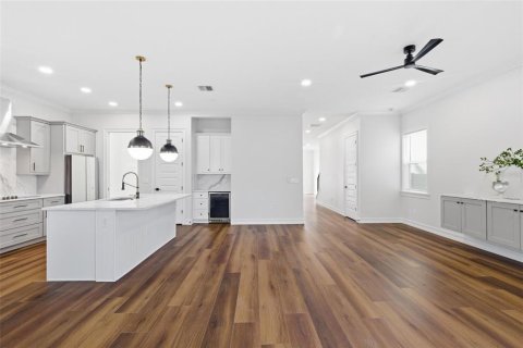 Casa en venta en Saint Petersburg, Florida, 3 dormitorios, 275.46 m2 № 2094396 - foto 12