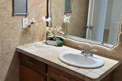 Condominio en venta en North Miami, Florida, 1 dormitorio, 57.32 m2 № 1928453 - foto 9
