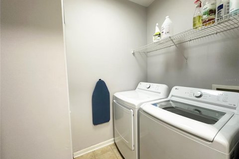 Condo in Orlando, Florida, 3 bedrooms  № 2259095 - photo 22