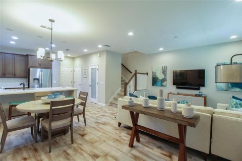 Adosado en alquiler en Kissimmee, Florida, 3 dormitorios, 148.92 m2 № 1833403 - foto 3