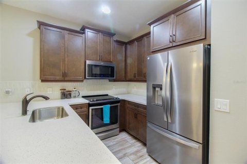 Adosado en alquiler en Kissimmee, Florida, 3 dormitorios, 148.92 m2 № 1833403 - foto 8