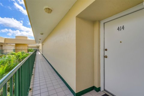 Condominio en venta en Miami, Florida, 2 dormitorios, 78.04 m2 № 2067488 - foto 12