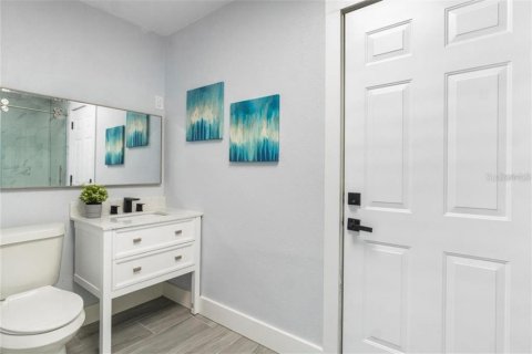 House in Redington Beach, Florida 4 bedrooms, 214.6 sq.m. № 1899120 - photo 10