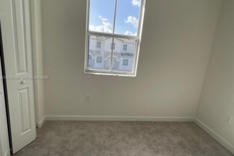 Townhouse in Homestead, Florida 3 bedrooms, 143.53 sq.m. № 2067709 - photo 9