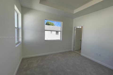Townhouse in Homestead, Florida 3 bedrooms, 143.53 sq.m. № 2067709 - photo 10