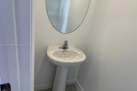 Townhouse in Homestead, Florida 3 bedrooms, 143.53 sq.m. № 2067709 - photo 5