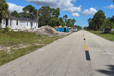 Terreno en venta en Lehigh Acres, Florida № 2164405 - foto 4