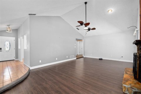 House in Orlando, Florida 4 bedrooms, 175.49 sq.m. № 1760462 - photo 15