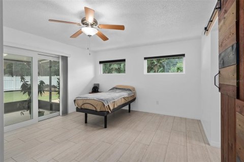 House in Orlando, Florida 4 bedrooms, 175.49 sq.m. № 1760462 - photo 19