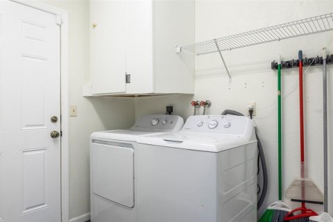 Купить виллу или дом в Семинол, Флорида 9 комнат, 161.28м2, № 1837580 - фото 26