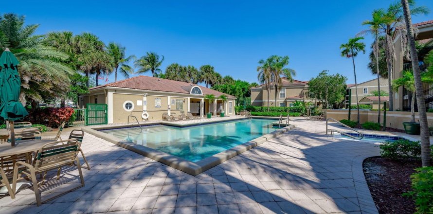 Condo in Coral Springs, Florida, 1 bedroom № 1120127