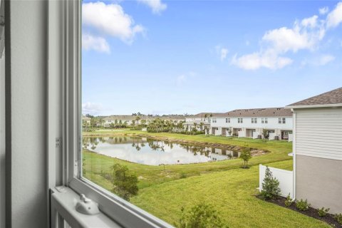 Townhouse in Sarasota, Florida 3 bedrooms, 127.55 sq.m. № 1802955 - photo 7
