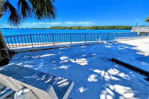 Condominio en venta en Sunny Isles Beach, Florida, 3 dormitorios, 145.86 m2 № 1974928 - foto 24