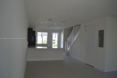 Condo in Doral, Florida, 3 bedrooms  № 1953666 - photo 8