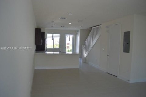 Condo in Doral, Florida, 3 bedrooms  № 1953666 - photo 5