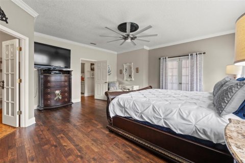 House in Sorrento, Florida 4 bedrooms, 402.08 sq.m. № 1841609 - photo 26