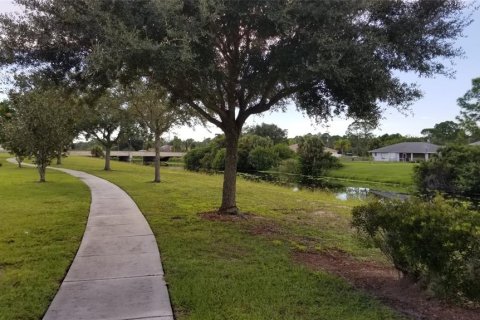 Terreno en venta en North Port, Florida № 2161273 - foto 9