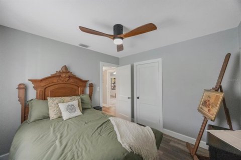House in Tampa, Florida 3 bedrooms, 108.6 sq.m. № 1783188 - photo 17