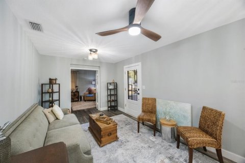 House in Tampa, Florida 3 bedrooms, 108.6 sq.m. № 1783188 - photo 6