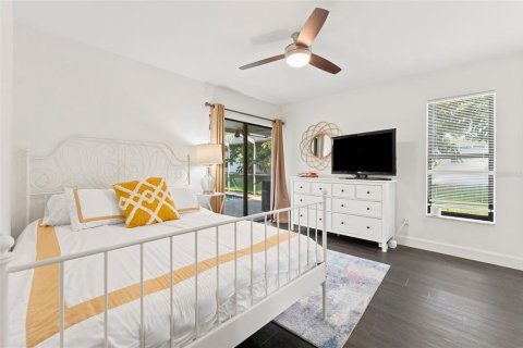 Casa en venta en Palm Harbor, Florida, 4 dormitorios, 240.62 m2 № 2230962 - foto 29
