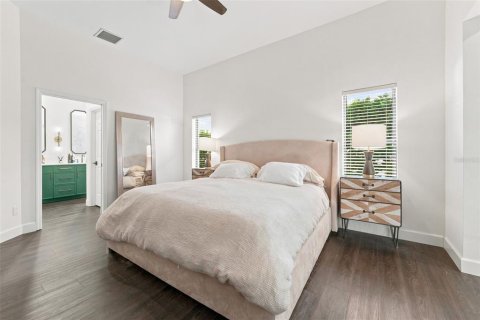 Casa en venta en Palm Harbor, Florida, 4 dormitorios, 240.62 m2 № 2230962 - foto 24
