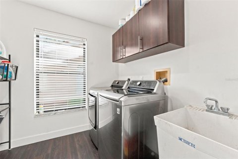Casa en venta en Palm Harbor, Florida, 4 dormitorios, 240.62 m2 № 2230962 - foto 16