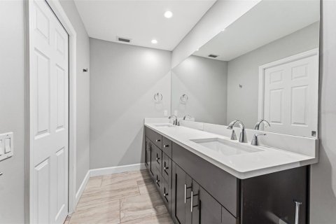Villa ou maison à vendre à Tampa, Floride: 4 chambres, 199.37 m2 № 2355166 - photo 30