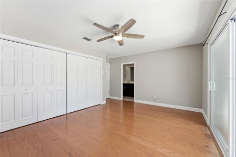 Villa ou maison à vendre à Tampa, Floride: 4 chambres, 199.37 m2 № 2355166 - photo 28