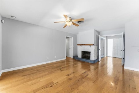 Villa ou maison à vendre à Tampa, Floride: 4 chambres, 199.37 m2 № 2355166 - photo 11