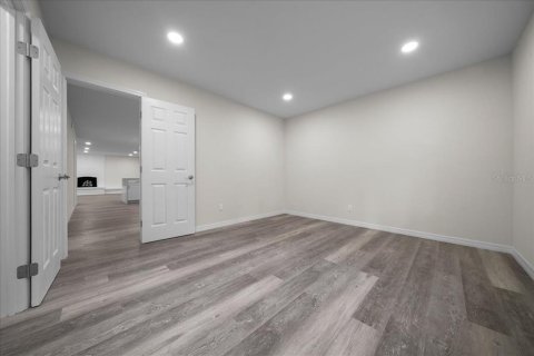 House in Lake Panasoffkee, Florida 3 bedrooms, 189.71 sq.m. № 1904673 - photo 30