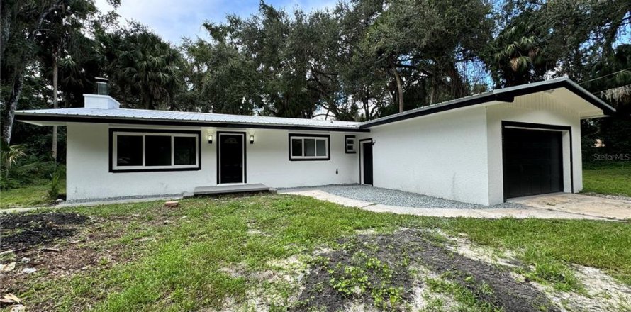 Villa ou maison à Lake Panasoffkee, Floride 3 chambres, 189.71 m2 № 1904673