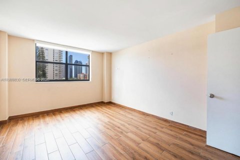 Снять в аренду кондоминиум в Санни-Айлс-Бич, Флорида 2 спальни, 115.2м2, № 2030674 - фото 12