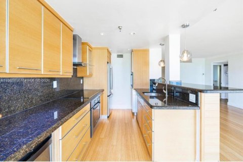 Снять в аренду кондоминиум в Санни-Айлс-Бич, Флорида 2 спальни, 115.2м2, № 2030674 - фото 10