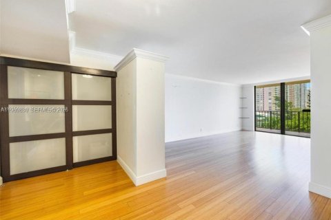 Снять в аренду кондоминиум в Санни-Айлс-Бич, Флорида 2 спальни, 115.2м2, № 2030674 - фото 6