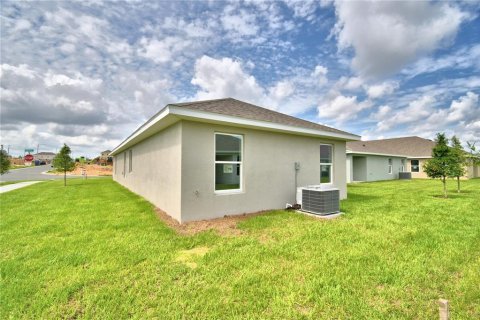 Villa ou maison à vendre à Haines City, Floride: 3 chambres, 183.02 m2 № 1508995 - photo 8